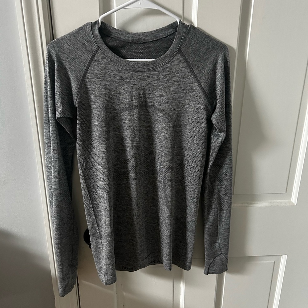 lululemon athletica gray long sleeve